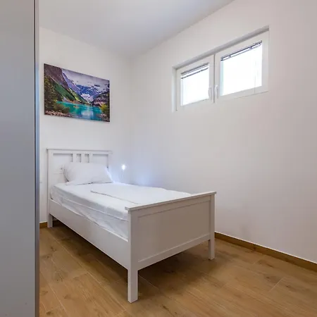 Dragica Apartman *