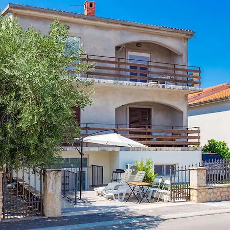 Dragica Apartman Zára
